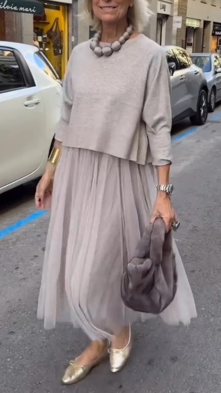 Efrata | Pleated Midi Layered Long Sleeve Dress