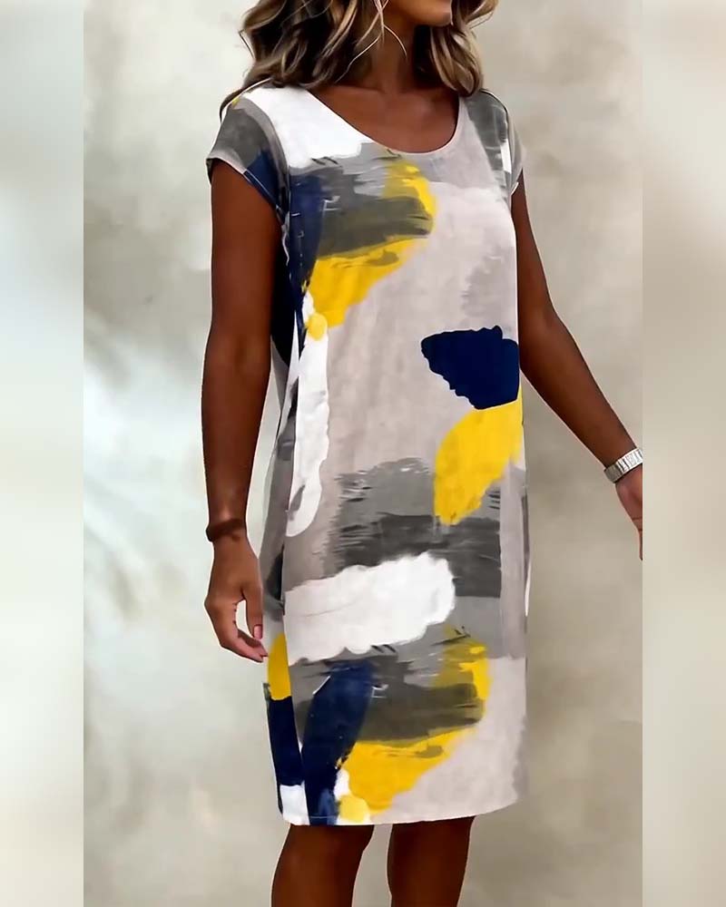 Addie | Abstract Print Short Sleeve Shift Dress