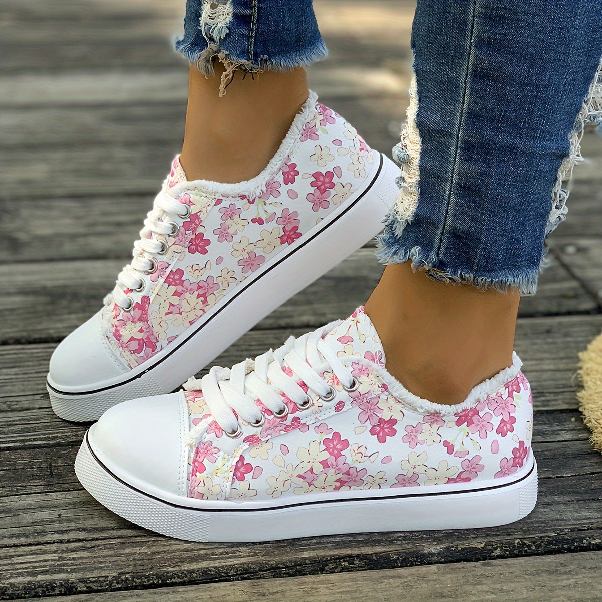 Bristy | Shoes with Floral Print Lace-Up Front