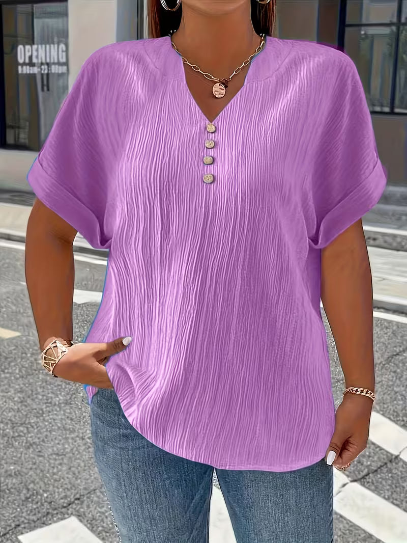 Mrella | T-Shirt with V-Neck and Button Front