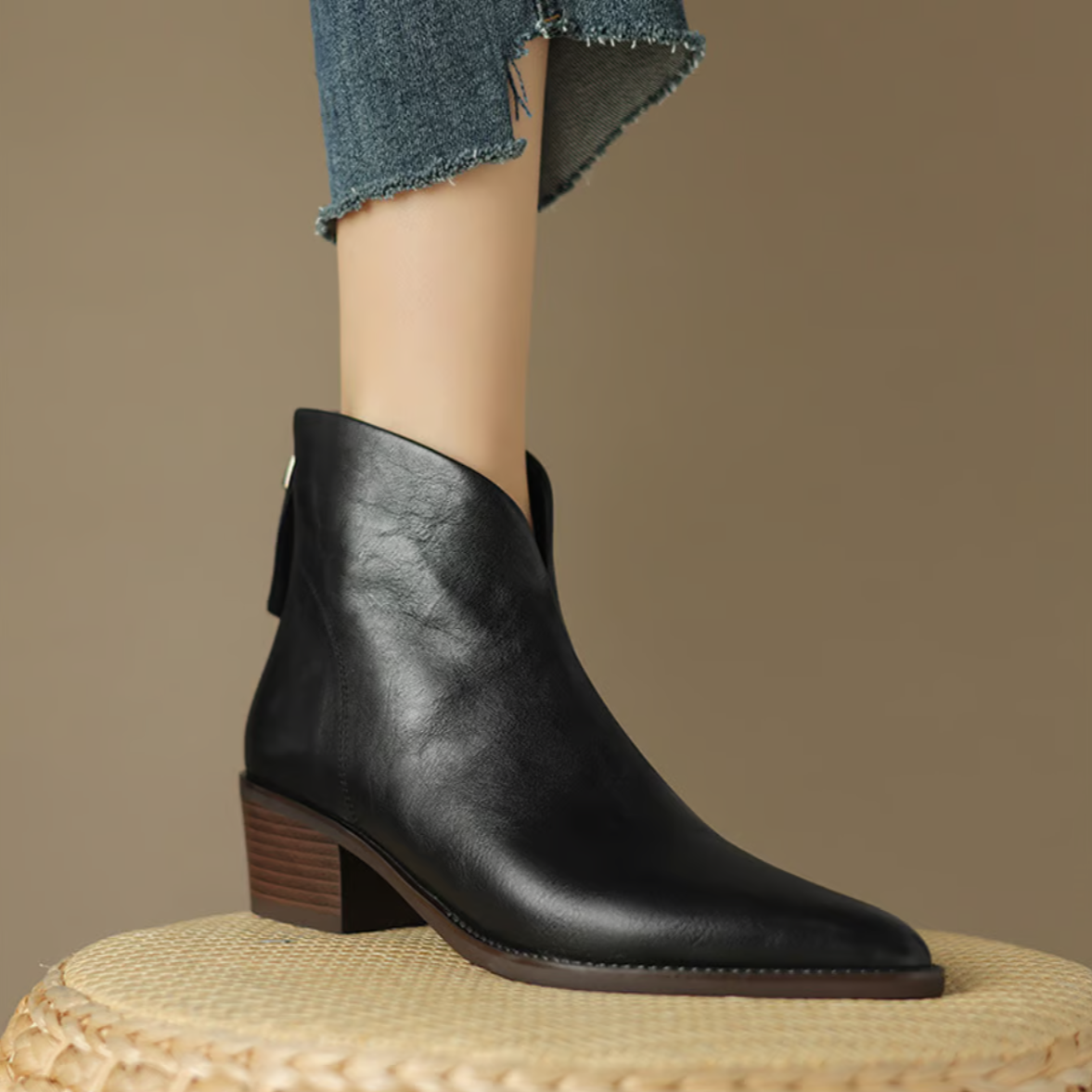 Corien | Ankle Boots with Pointed Toes and Block Heels