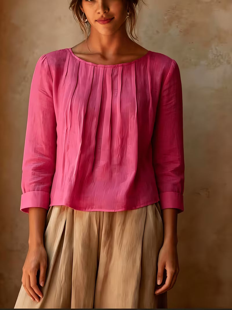 Gelina | Blouse With Round Neck and Front Pleats