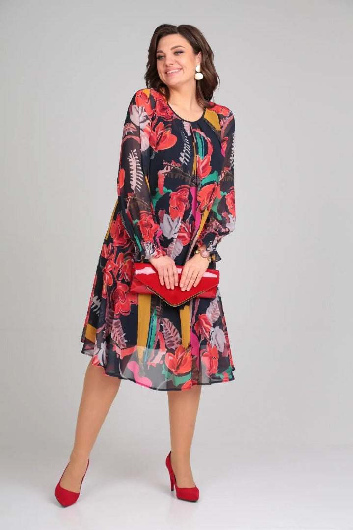 Vinoshika | Floral Long Sleeve Midi Dress