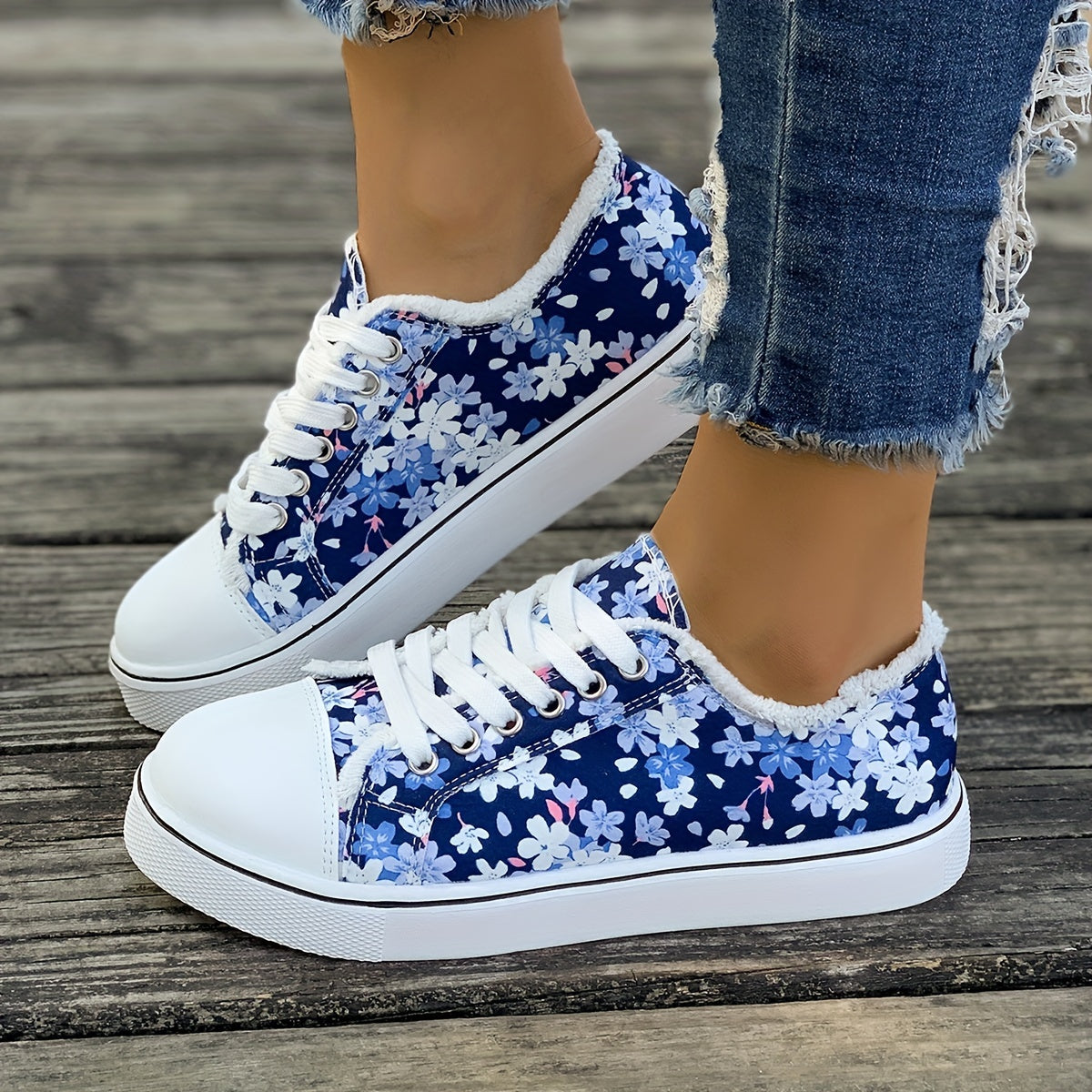 Bristy | Shoes with Floral Print Lace-Up Front