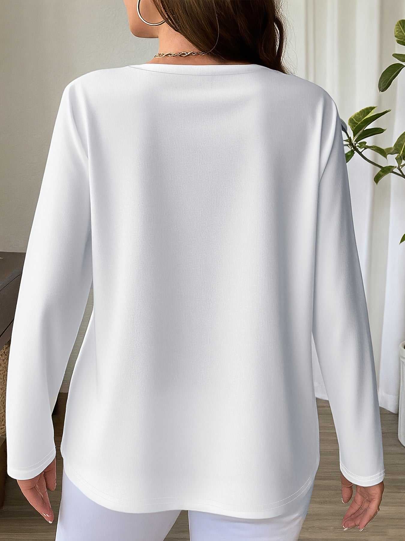 Vlada | Long Sleeve Criss Cross V Neck Top