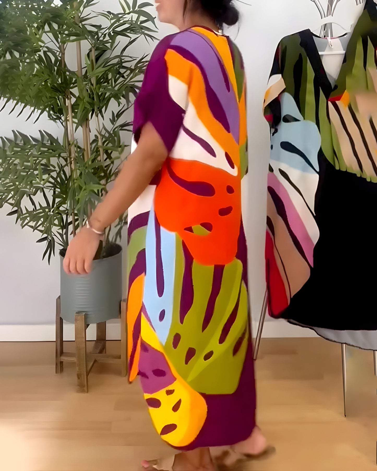 Ailsa | V-Neck Abstract Print Midi Kaftan Dress