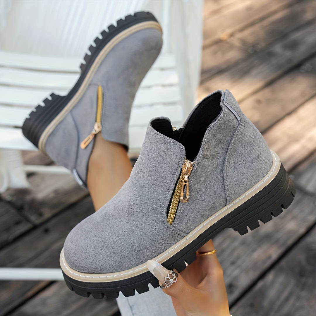 Gwenetora | Suede Ankle Boots with Side Zip