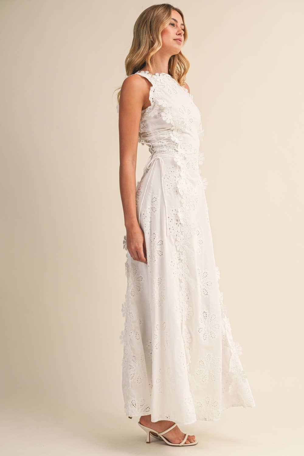 Azalia | Sleeveless White Floral Lace Maxi Dress