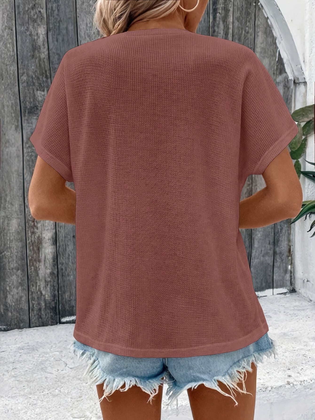 Marylou | Short Sleeve Crew Neck Button Top