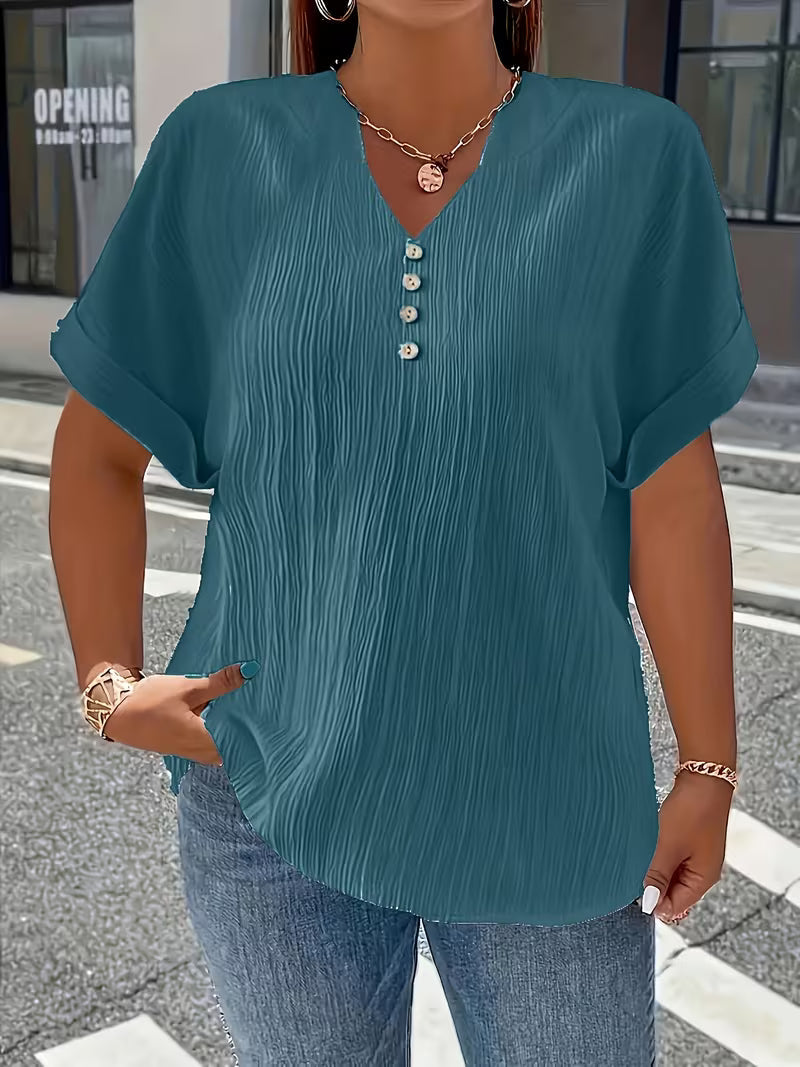 Mrella | T-Shirt with V-Neck and Button Front