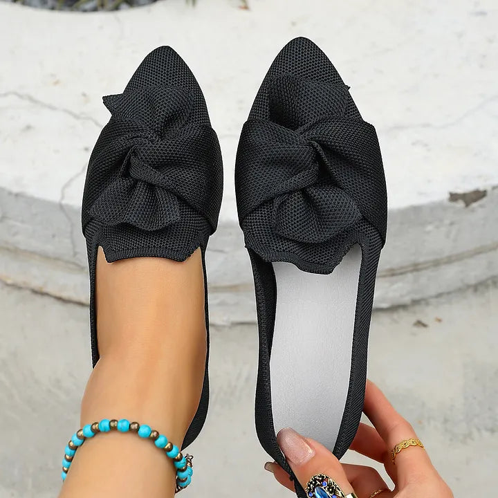 Hiromi | Pointed Toe Bow Front Flat Shoes
