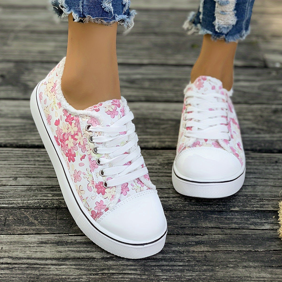 Bristy | Shoes with Floral Print Lace-Up Front