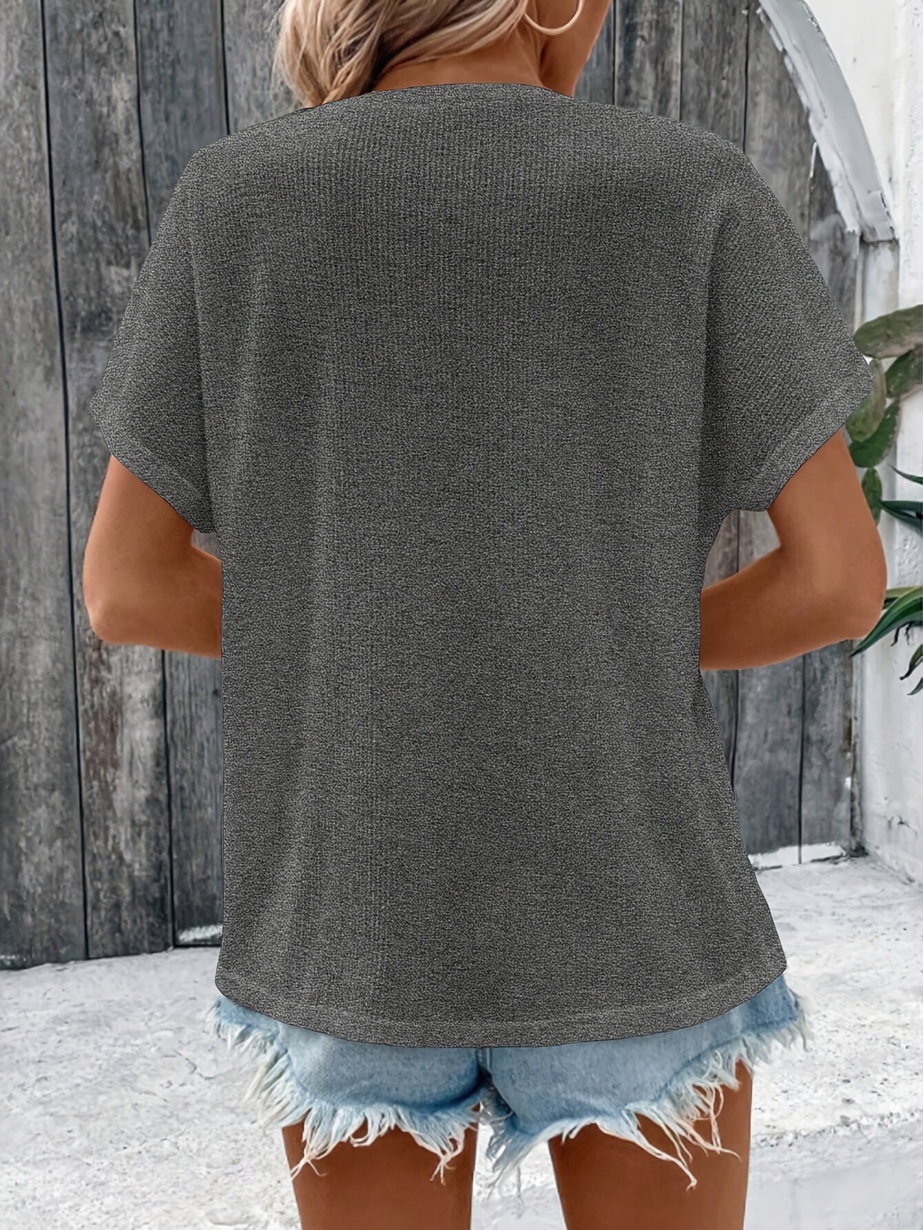 Marylou | Short Sleeve Crew Neck Button Top