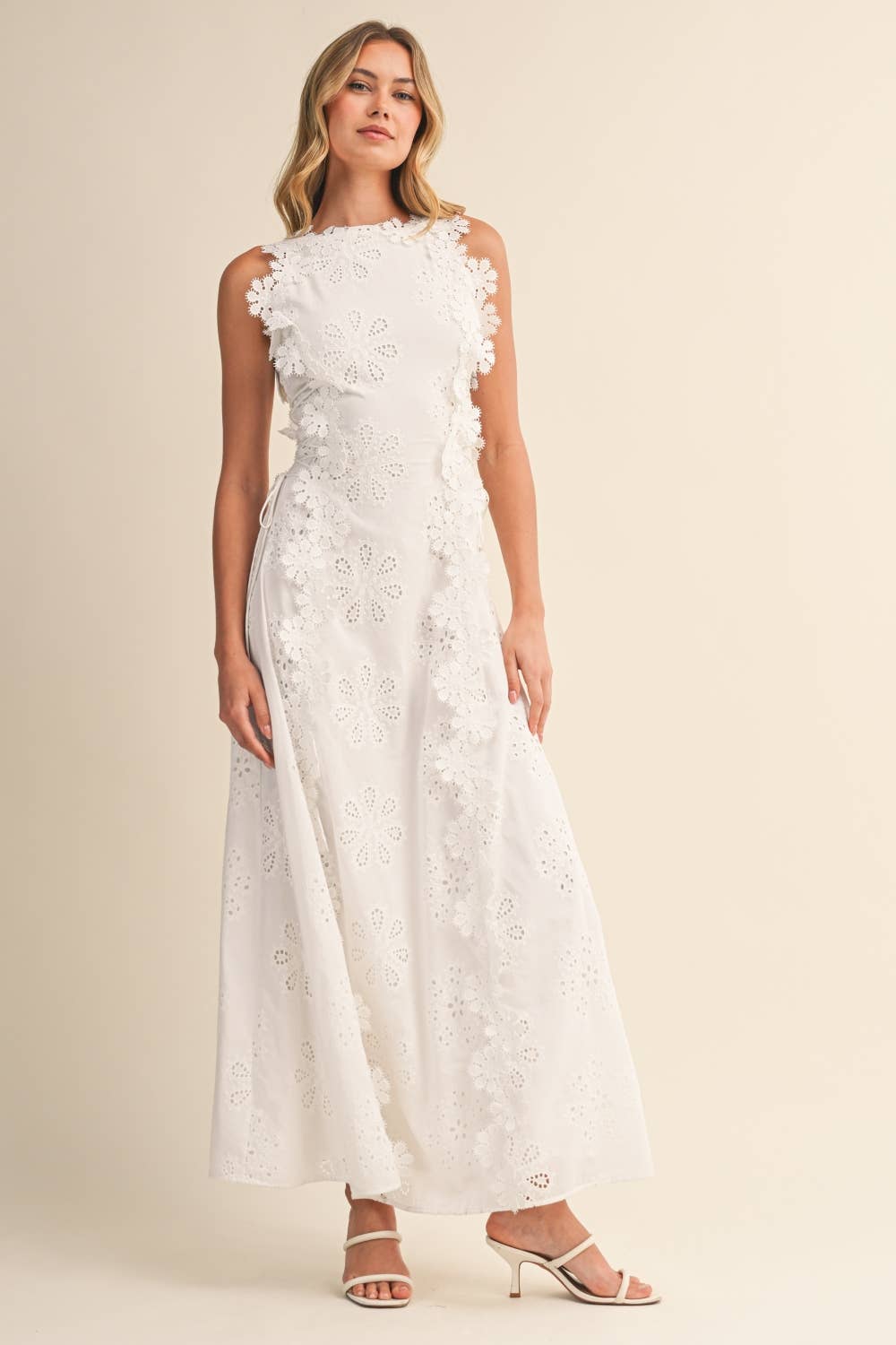 Azalia | Sleeveless White Floral Lace Maxi Dress