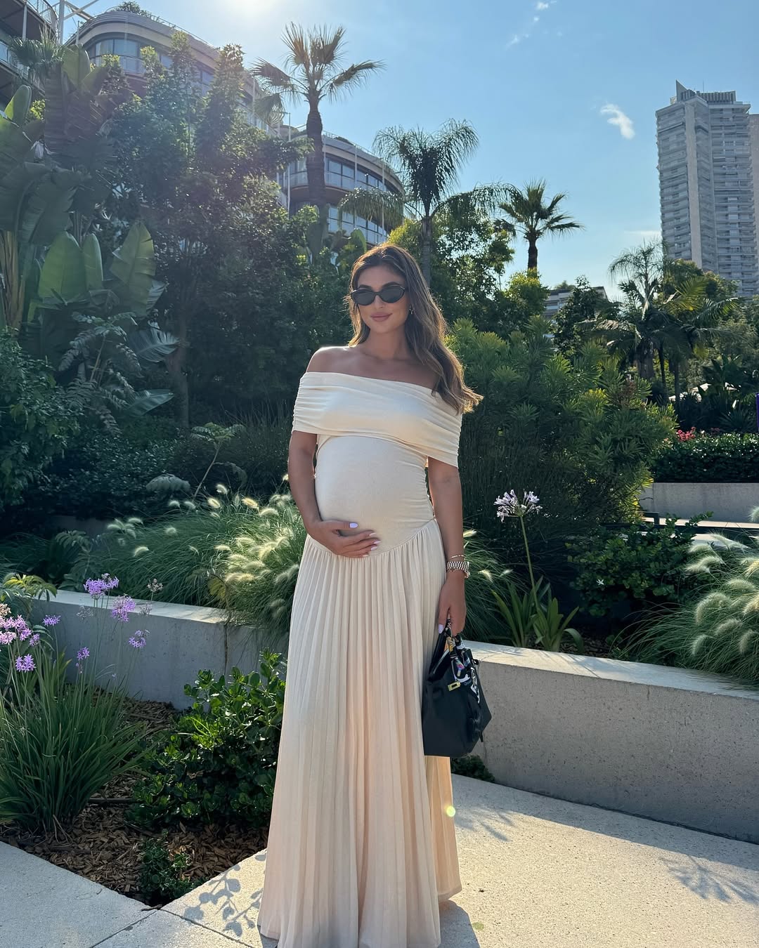 Kapral | Maxi Dress Cream Off-Shoulder Sleeveless Pleated