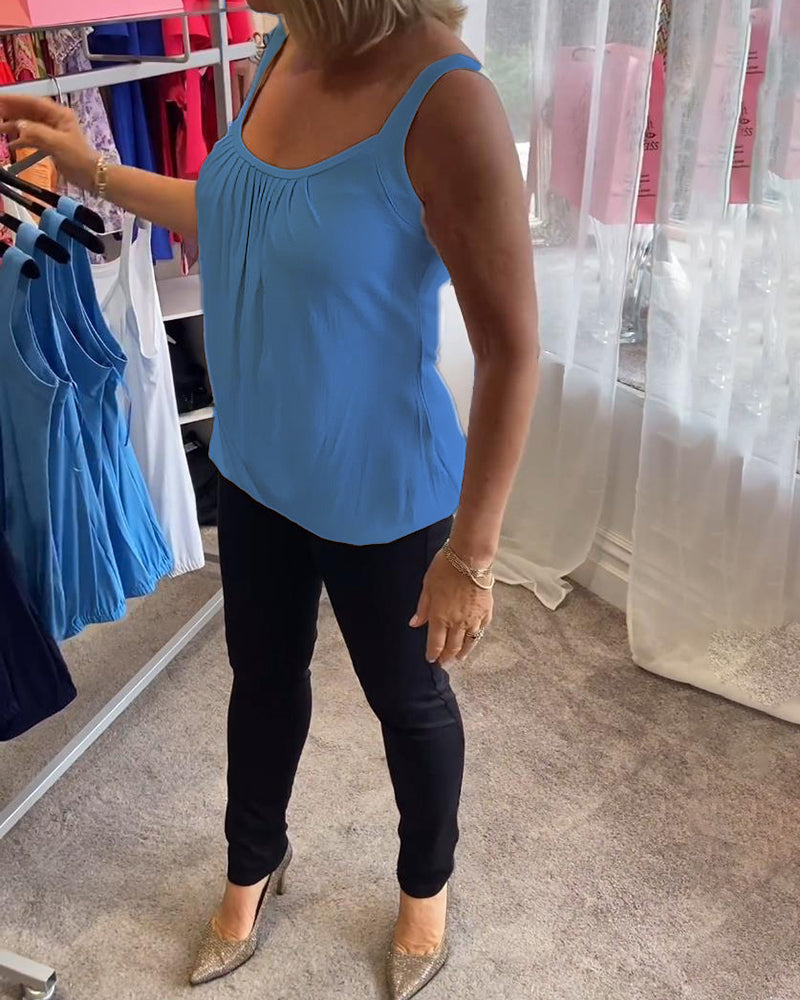 Hanner | Pleated Sleeveless Scoop Neck Top