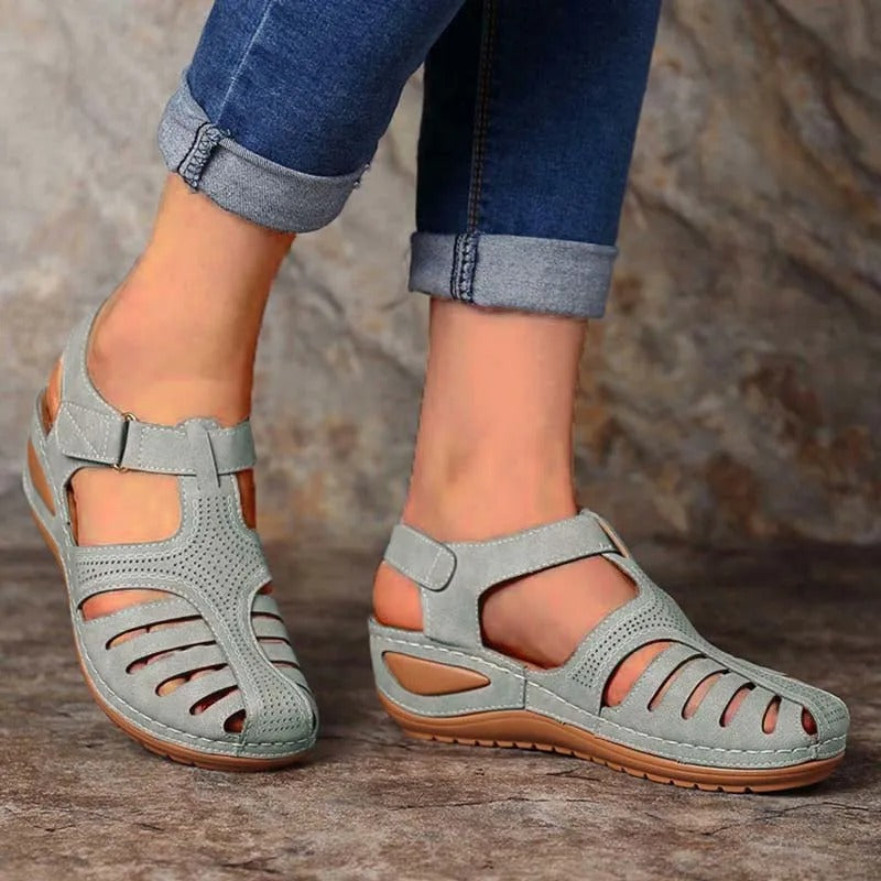 Leola | Closed Toe Cut-Out Outdoor Sandals