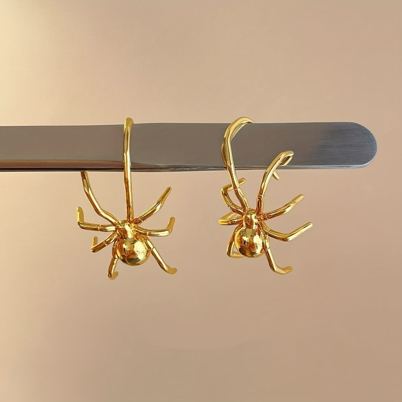 Amnuai | Spider Ear Cuff Clip Earrings