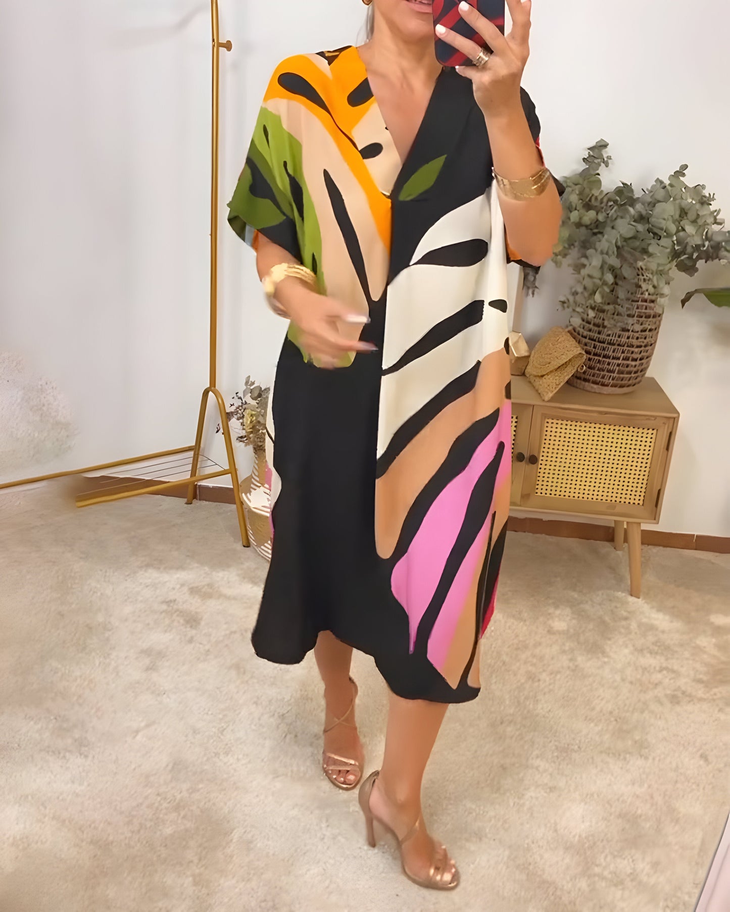 Ailsa | V-Neck Abstract Print Midi Kaftan Dress