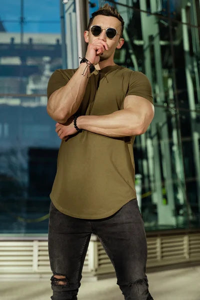 Maxwell - Curved Hem Short Sleeve T Shirt