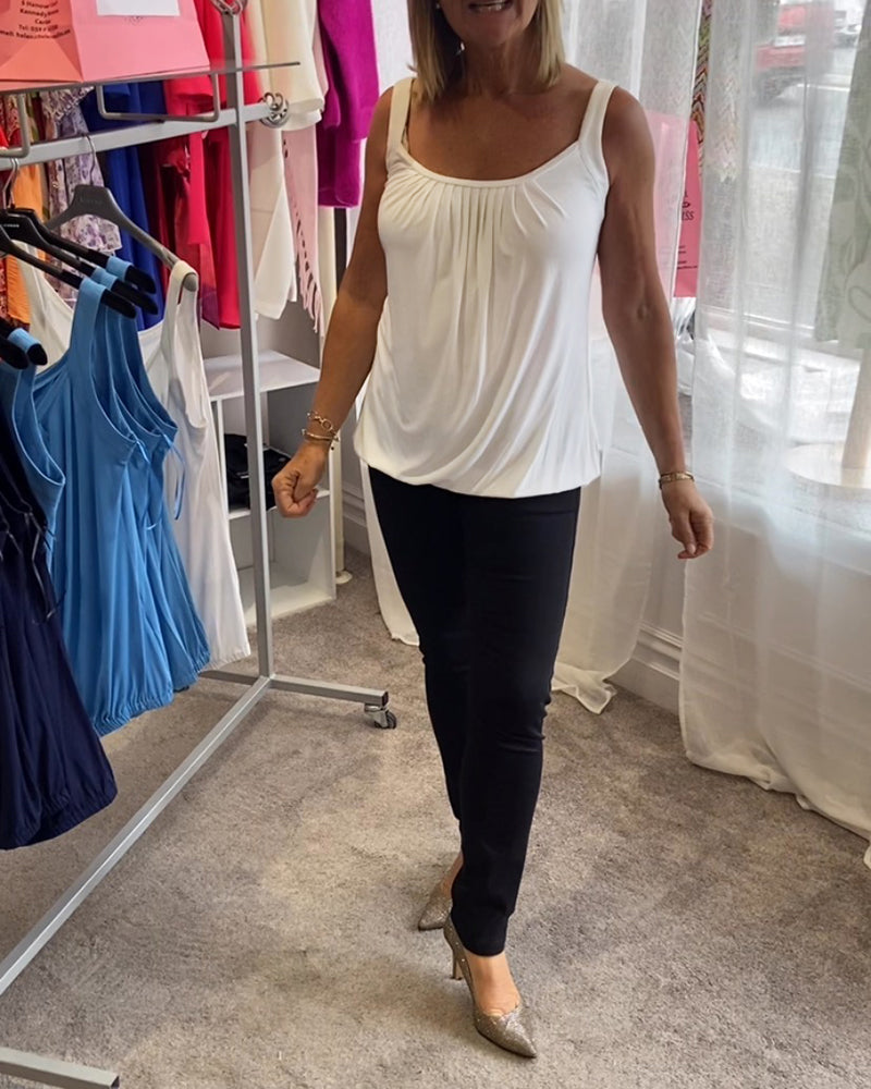 Hanner | Pleated Sleeveless Scoop Neck Top