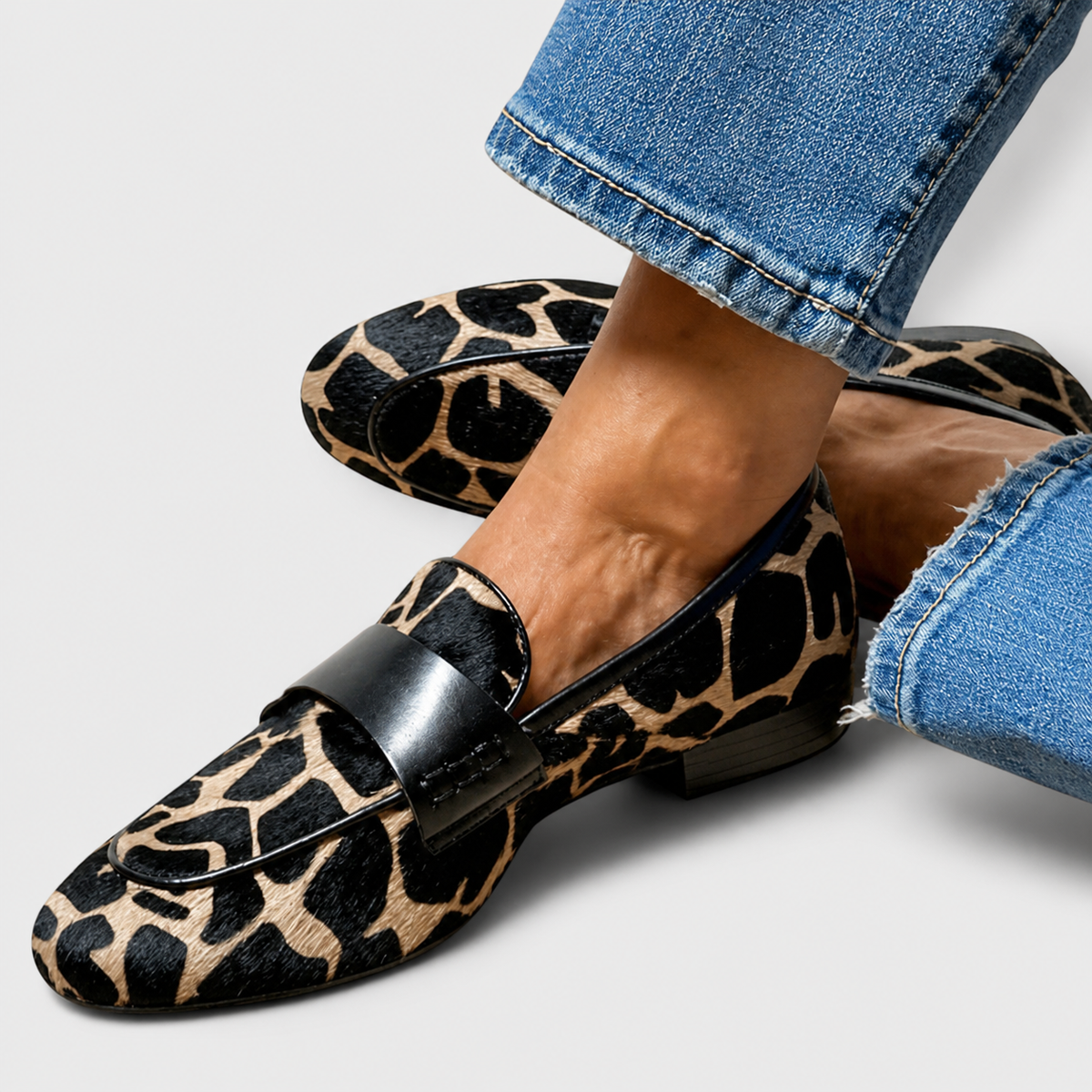 Anni | Leopard Print Loafers with Black Strap