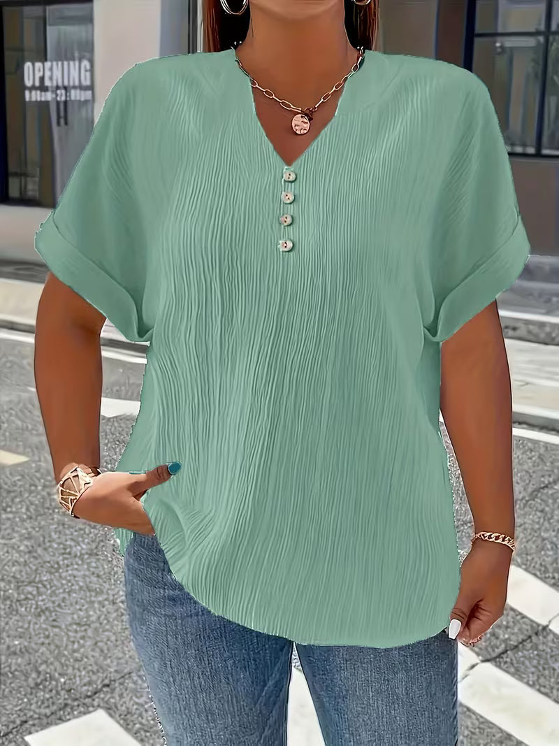 Mrella | T-Shirt with V-Neck and Button Front