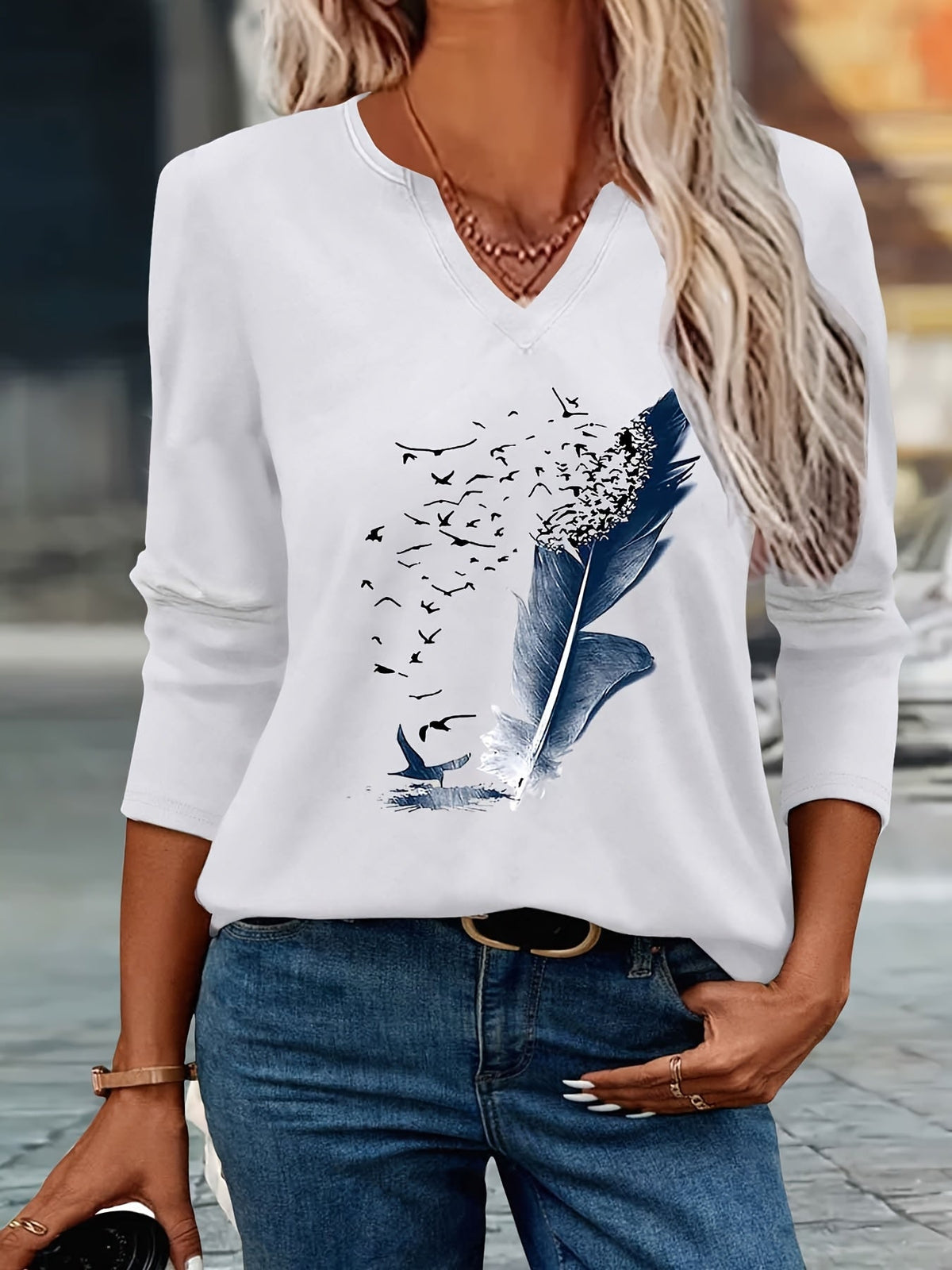 Liliieuza | V-Neck Feather Print Shirt in Light Grey