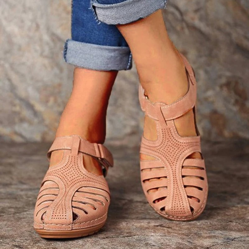 Leola | Closed Toe Cut-Out Outdoor Sandals