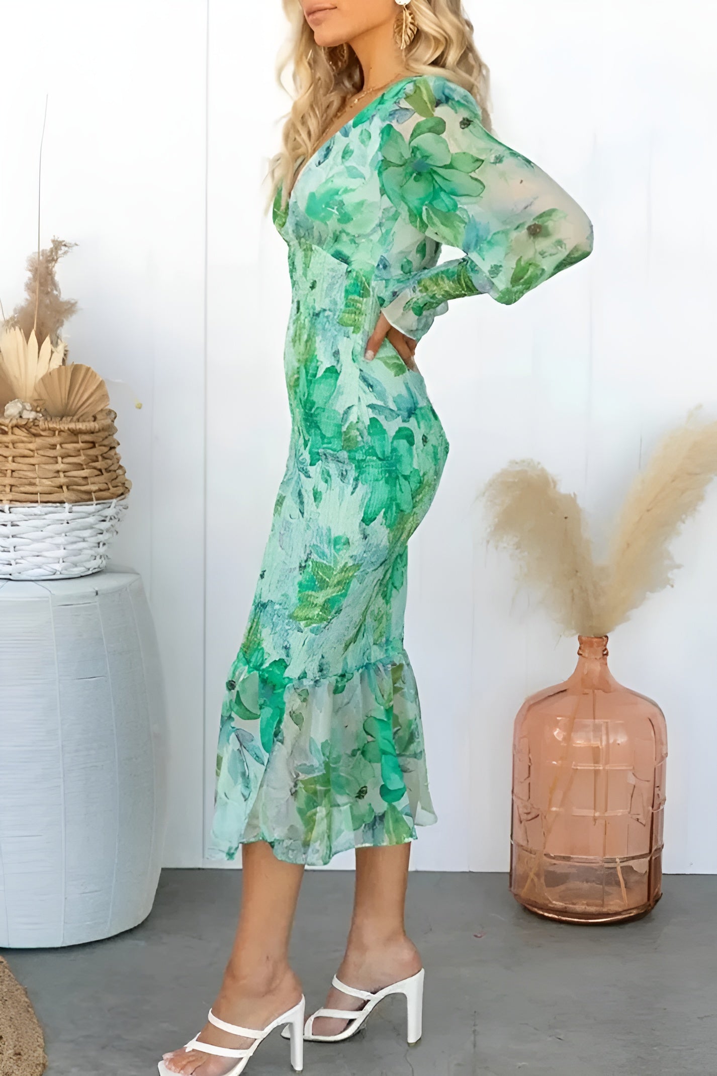 Nayra | Midi Dress Floral V Neck Long Sleeve