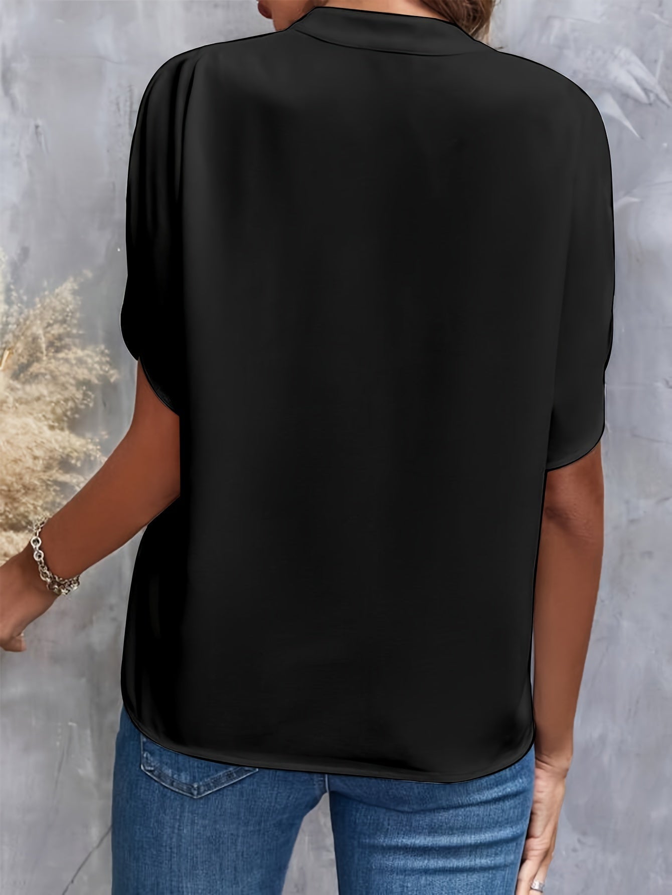 Carros | V-Neck Satin Short Sleeve Blouse