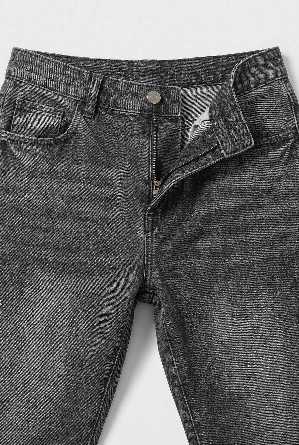 Bullock | Relaxed Straight Leg Jeans with Faded Finish