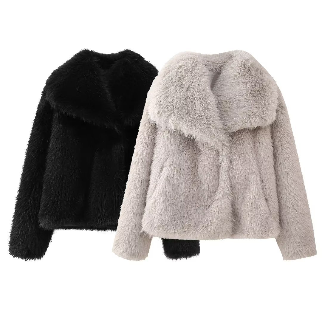Nicky | Cropped Jacket with Plush Collar