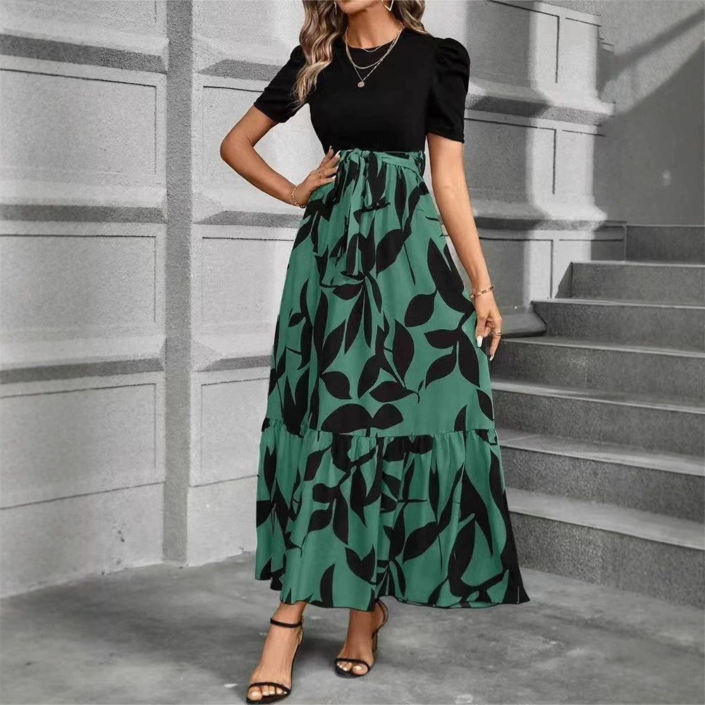 Nuray | Dress with Short Sleeves and Floral Skirt