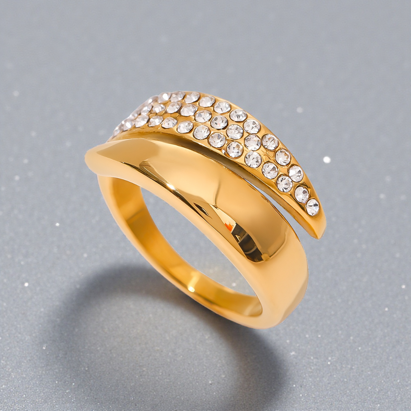 Florie - Twisted Crystal Band Ring Set