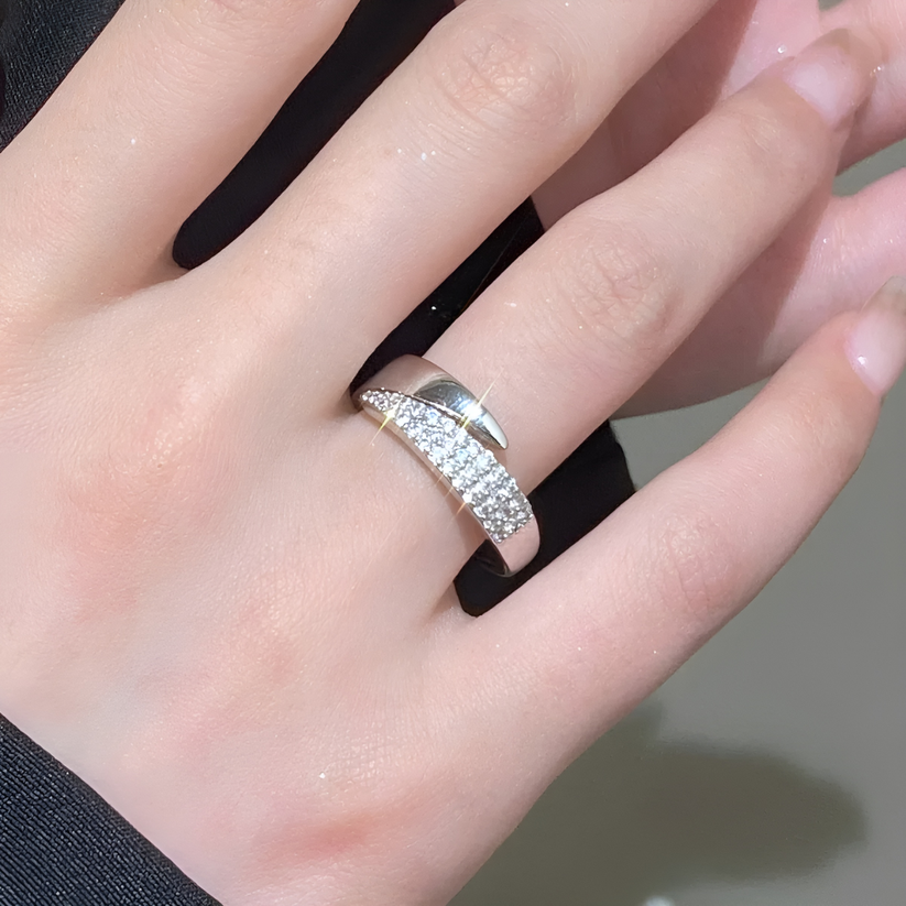 Florie - Twisted Crystal Band Ring Set