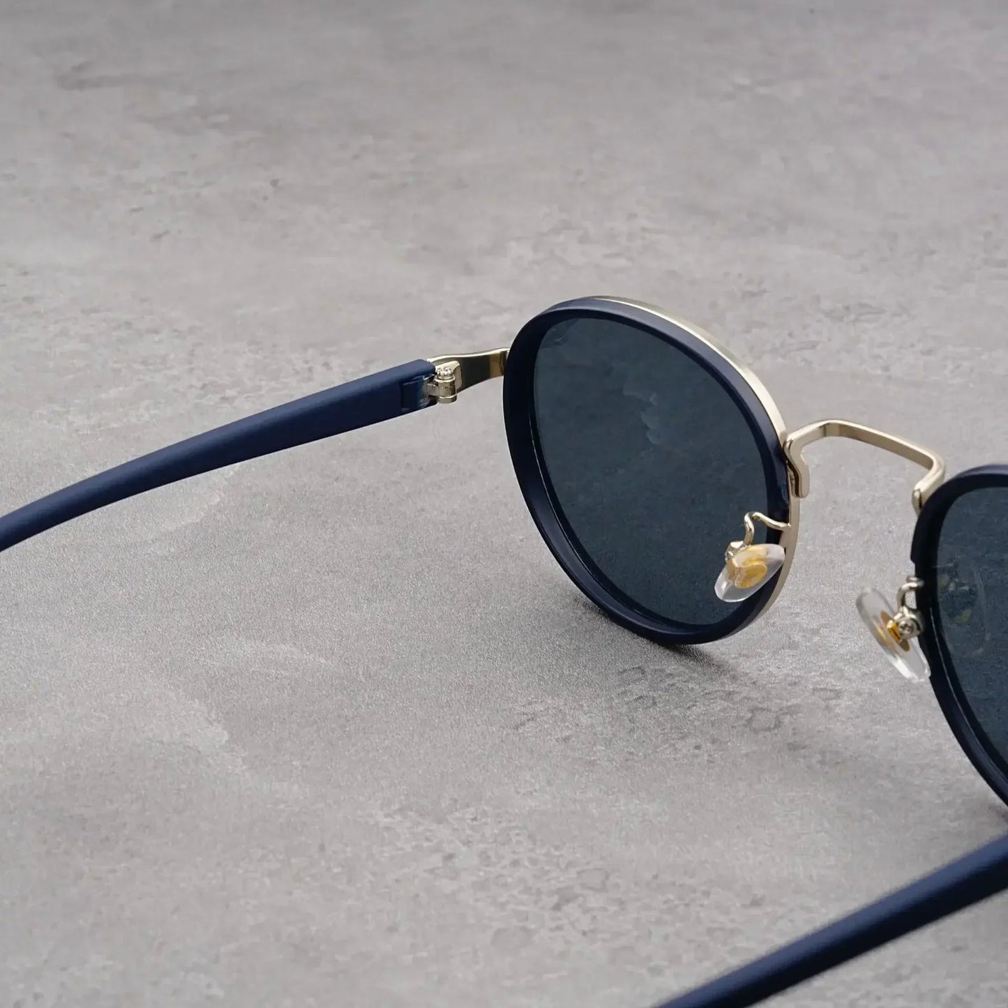 NoirGlow | Round Double Bridge Mens Sunglasses