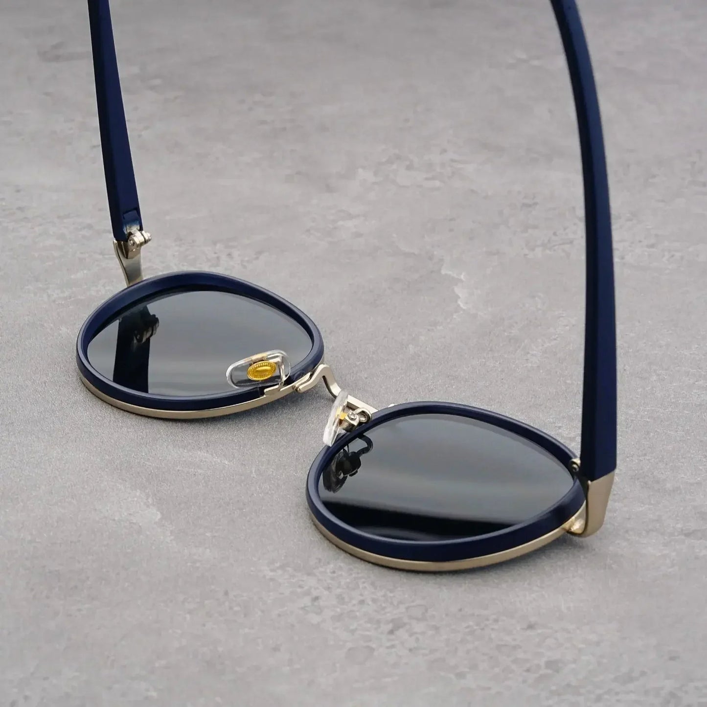 NoirGlow | Round Double Bridge Mens Sunglasses