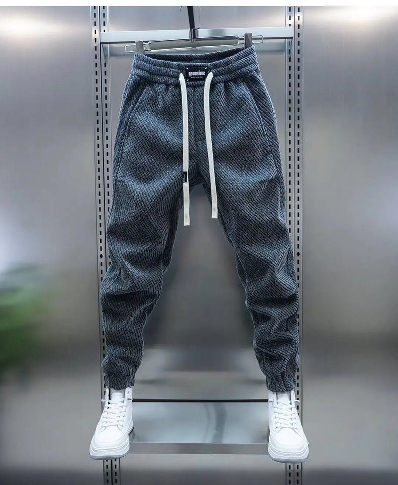 Wilberg | Textured Tapered Cuffed Joggers