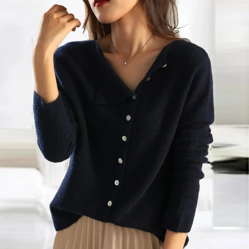 Wessels | Cardigan with Asymmetric Neckline and Button Closure