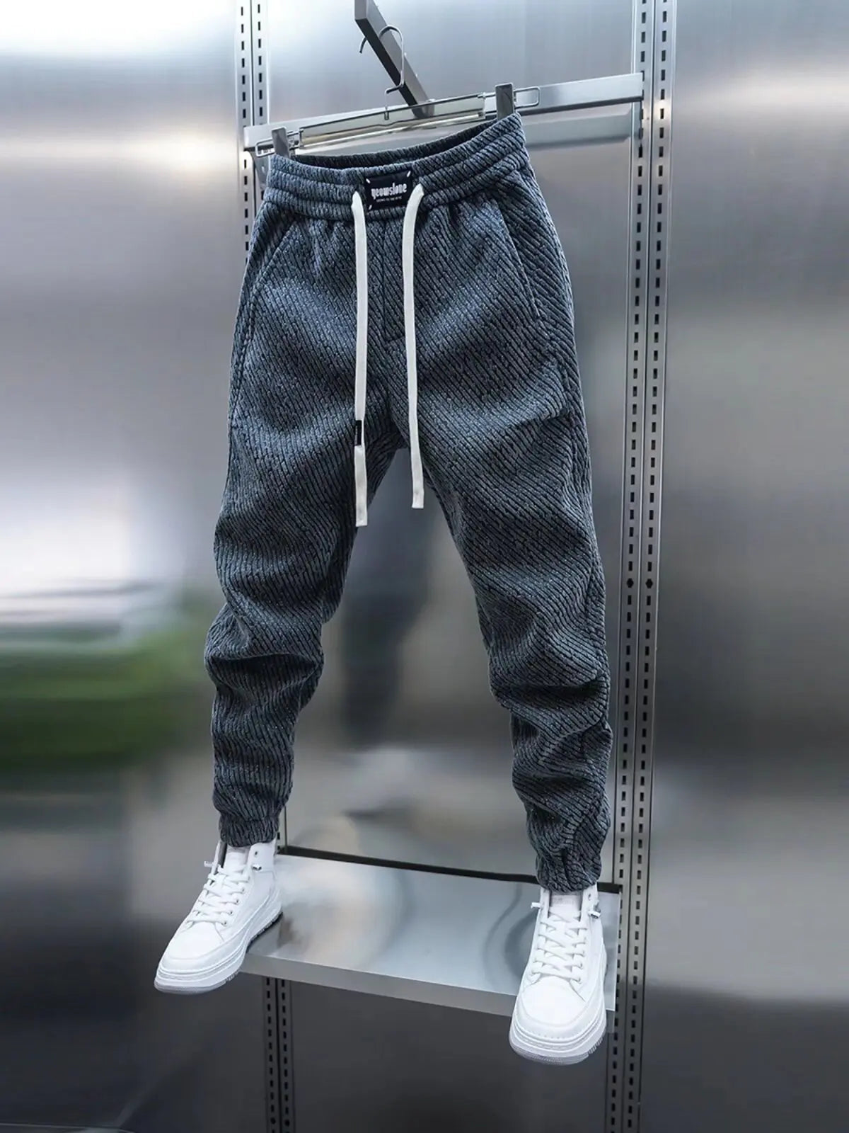 Jukka | Tapered Drawstring Jogger Trousers