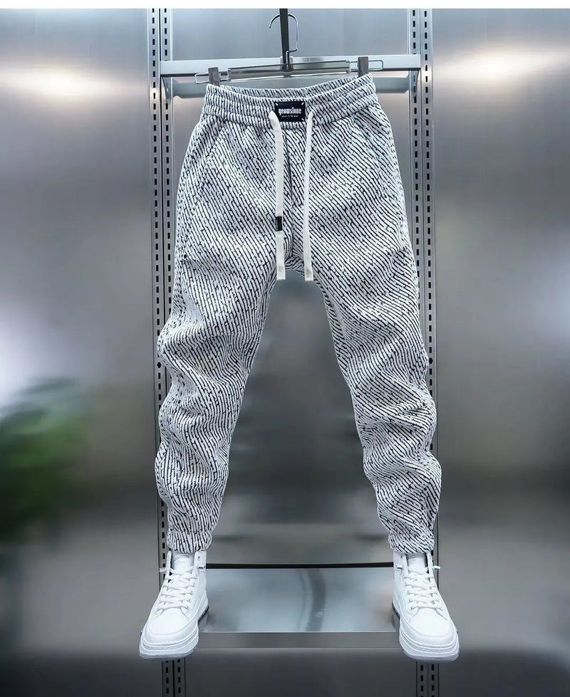 Wilberg | Textured Tapered Cuffed Joggers