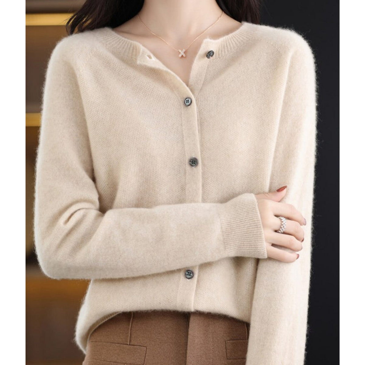 Mary | Cardigan with Round Neck and Long Sleeves