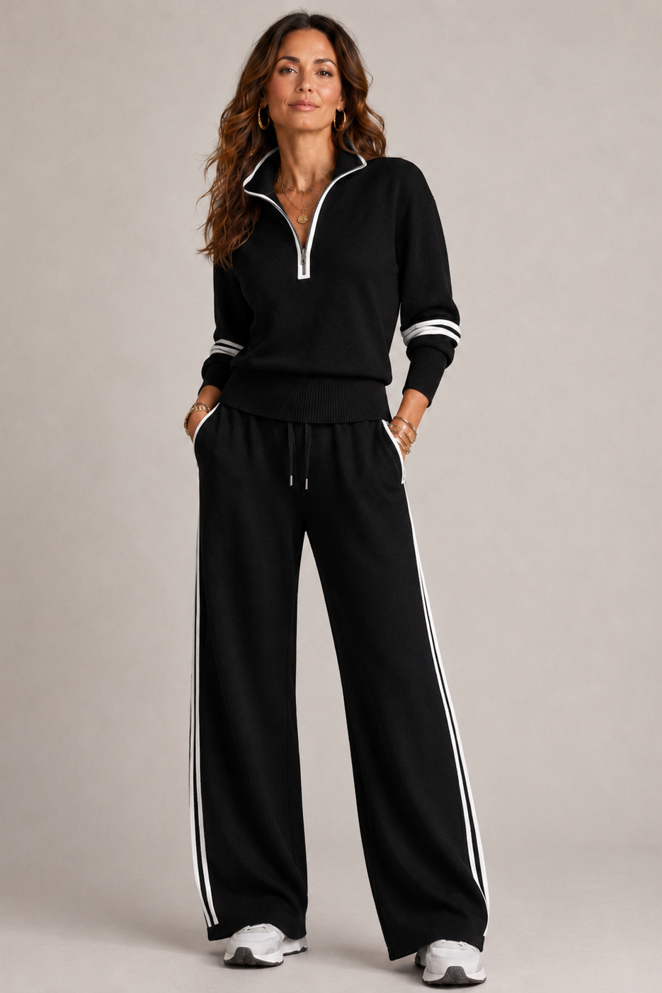 Laverne | Tracksuit with Quarter Zip and Stripes