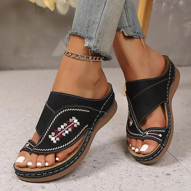 Jacky | Slide Sandals with Embroidered Cutout Straps
