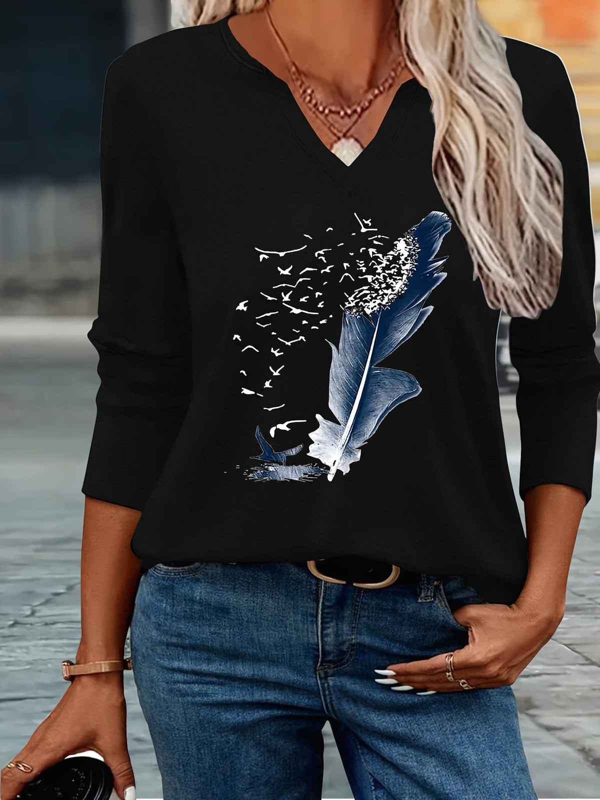 Liliieuza | V-Neck Feather Print Shirt in Light Grey