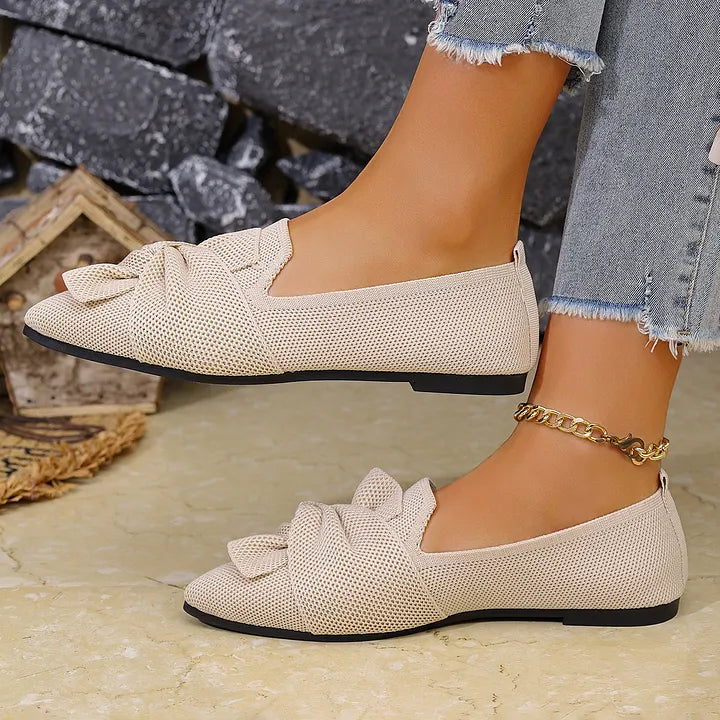 Hiromi | Pointed Toe Bow Front Flat Shoes