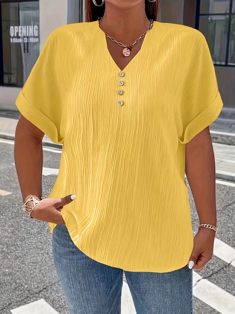 Mrella | T-Shirt with V-Neck and Button Front