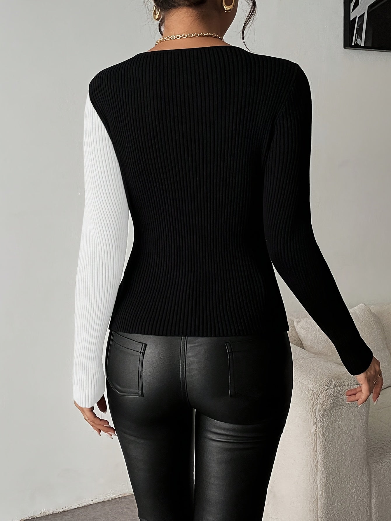 Rachel | Knitted Top with V-Neck Wrap Front