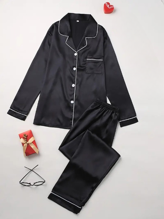 Femke | Pajama Set with Long Sleeves and Piping